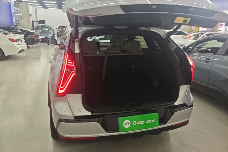 GEELY Boyue L 2025 car image #19