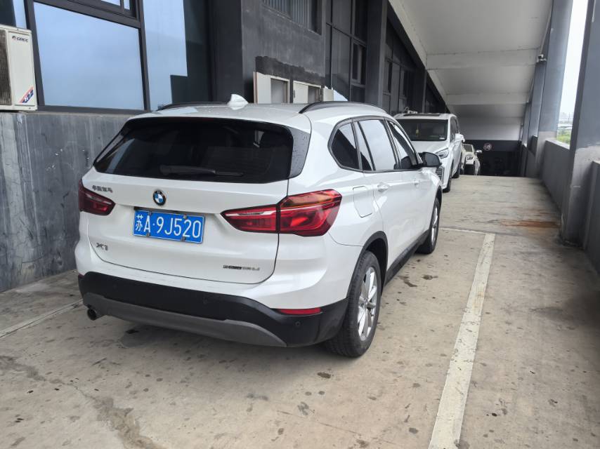 BMW X1 2019 #8 BMW X1 2019 car image #8