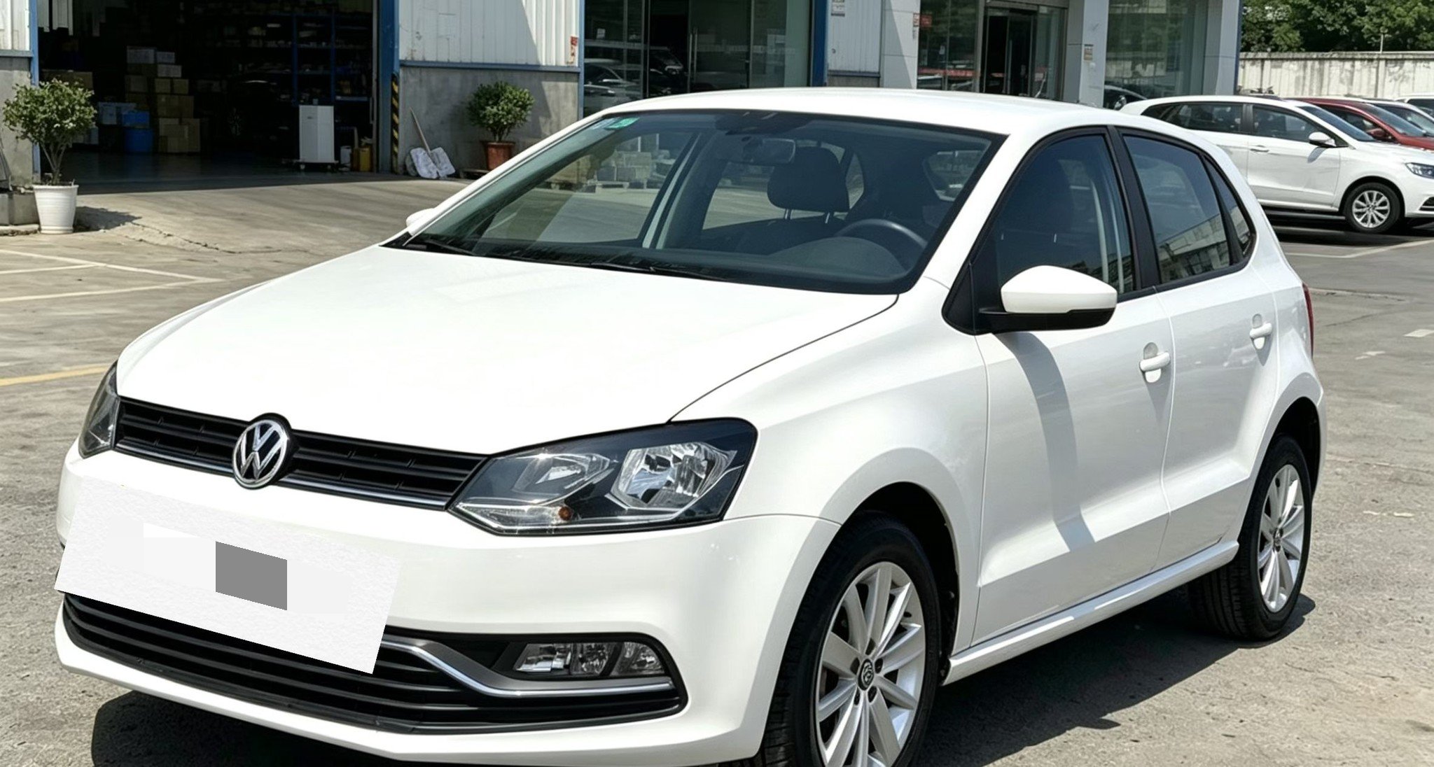 Volkswagen Polo 2015 car image 