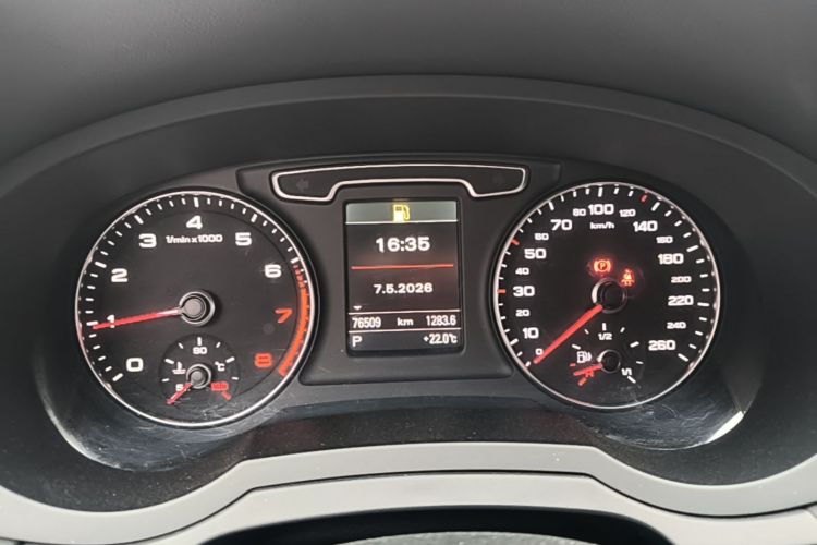 Audi Q3 2015 #12 Audi Q3 2015 car image #12