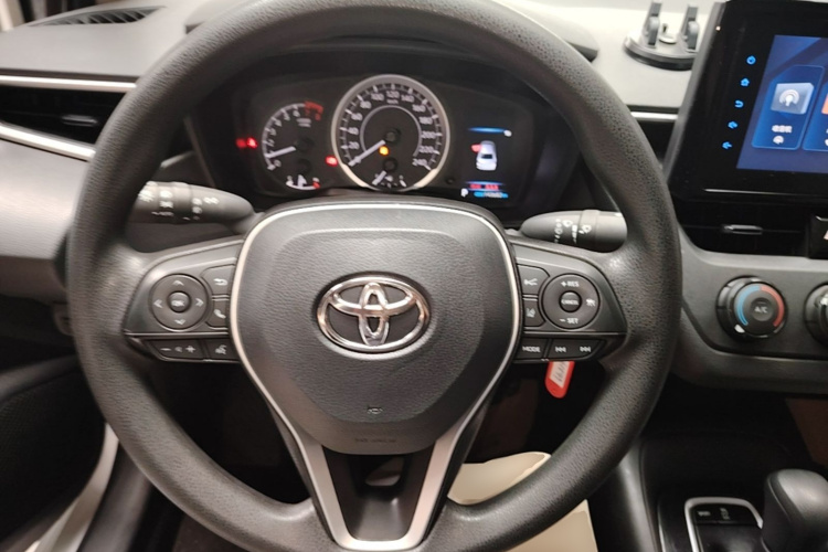 Toyota Corolla 2023 car image #11