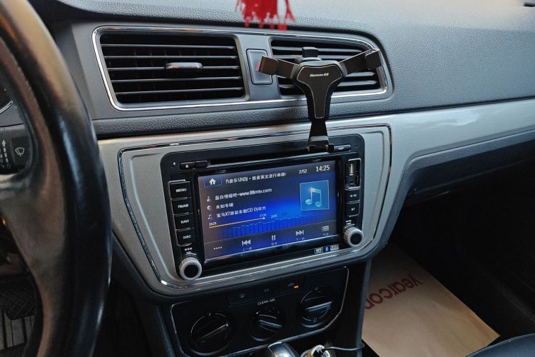 Volkswagen Lavida 2015 car image #13