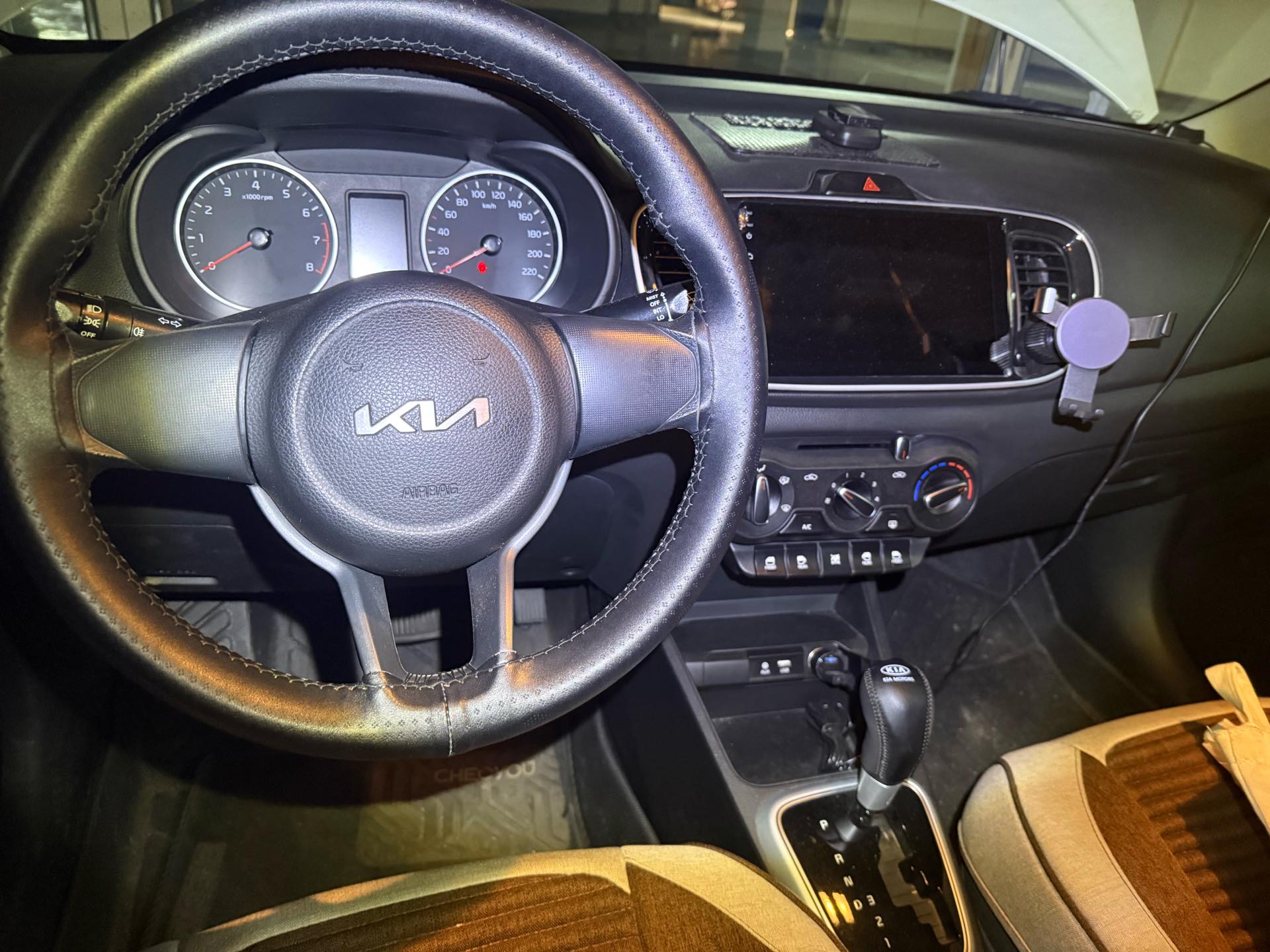 Kia Pegas 2023 image de voiture #6