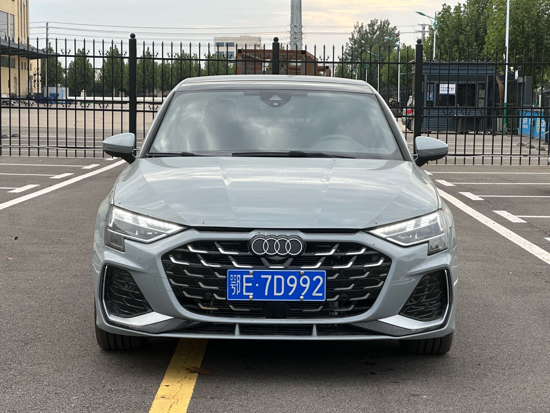 2026 #2 2026 immagine di auto #2
