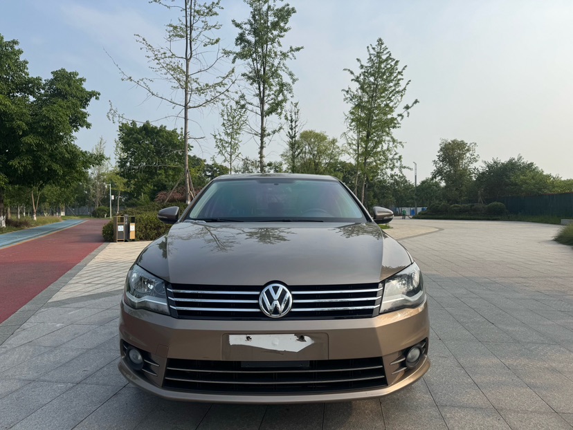 Volkswagen Bora 2015 car image #2
