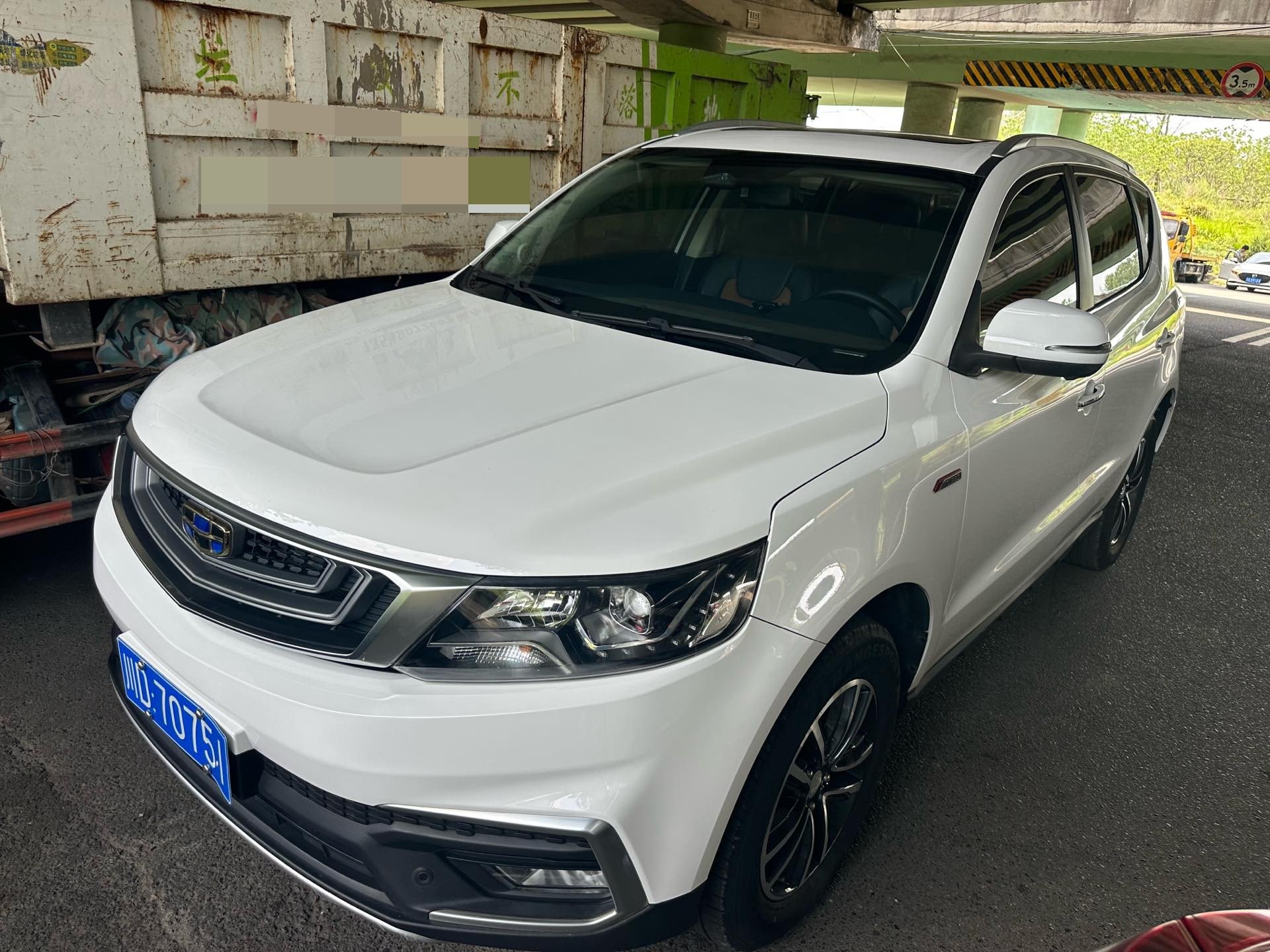 GEELY Vision X6 2019 car image 