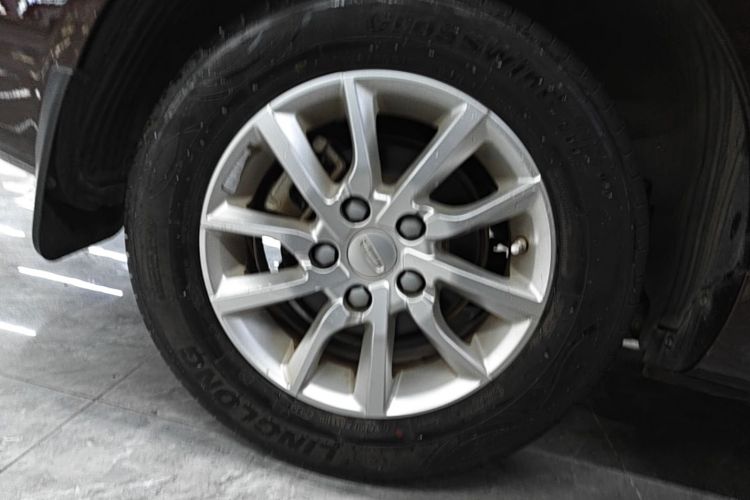 GEELY Emgrand 2020 car image #10