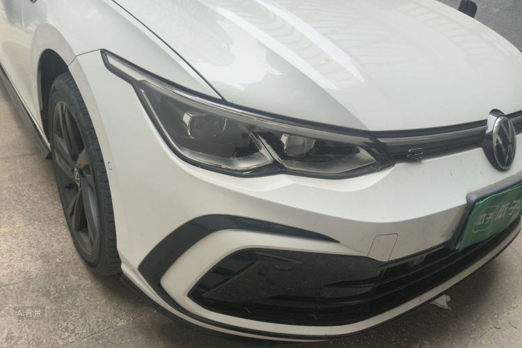 Volkswagen Golf 2023 car image #8