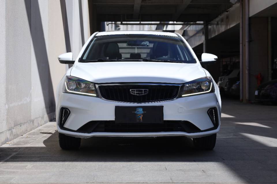 GEELY Emgrand 2022 #4 GEELY Emgrand 2022 car image #4