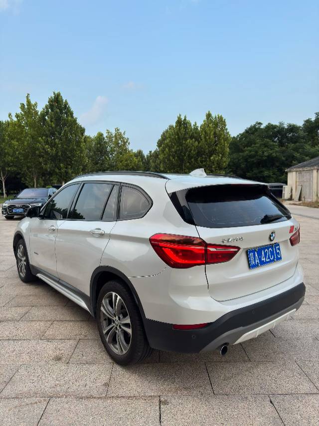 BMW X1 2018 #4 BMW X1 2018 car image #4