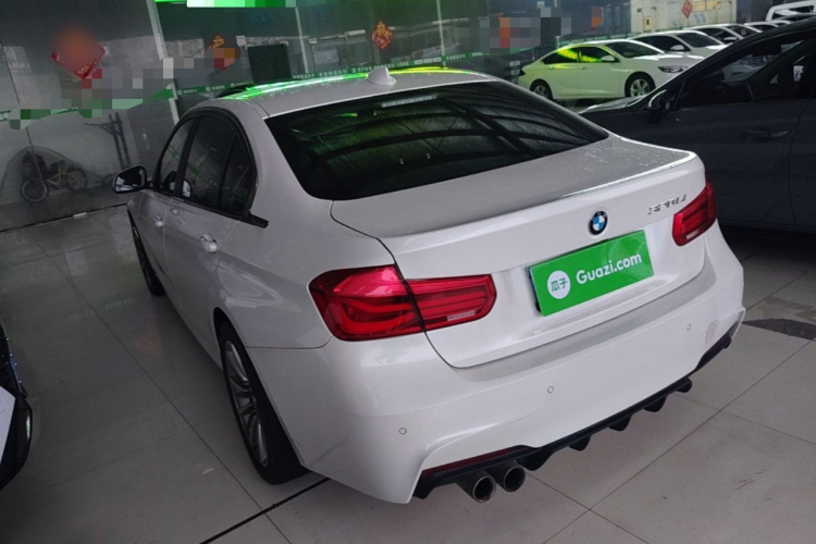 BMW 3 Series 2019 car image #5