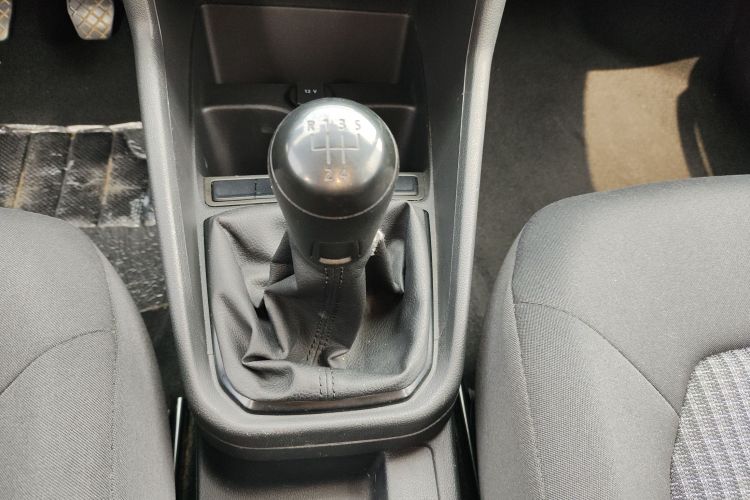 Volkswagen Santana 2019 car image #14