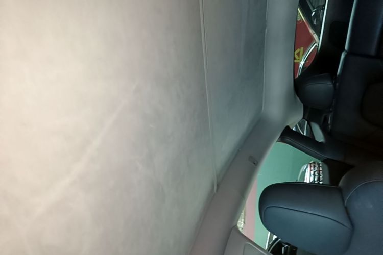 Tesla Model Y 2023 #18 Tesla Model Y 2023 car image #18