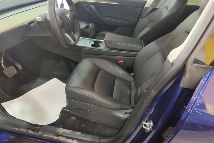 Tesla Model Y 2022 #19 Tesla Model Y 2022 car image #19