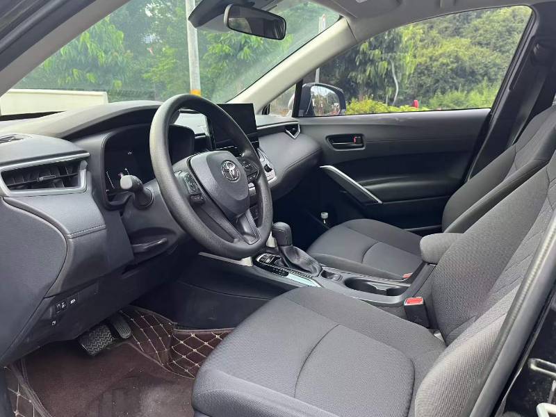 Toyota Corolla Cross 2025 car image #4