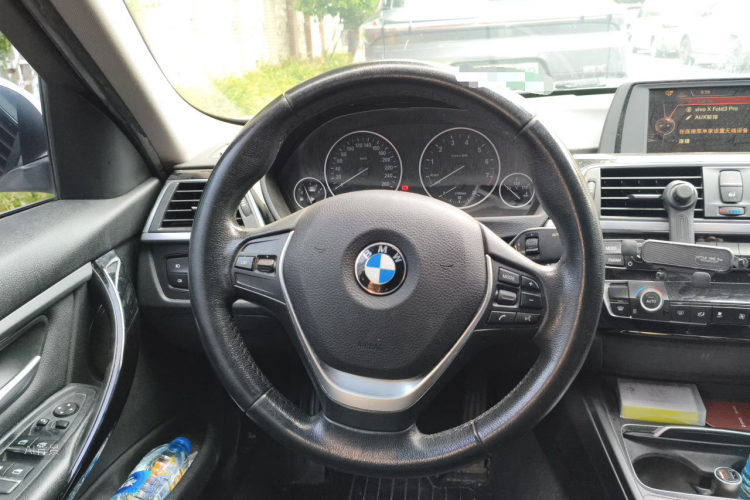 BMW 3 Series 2017 #12 BMW 3 Series 2017 car image #12
