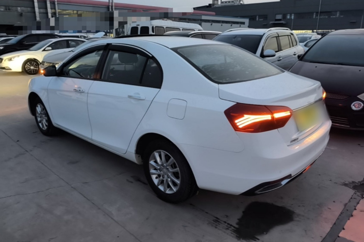 GEELY Emgrand 2020 #5 GEELY Emgrand 2020 car image #5