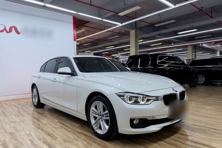 BMW 3 Series 2017 صورة سيارة #8
