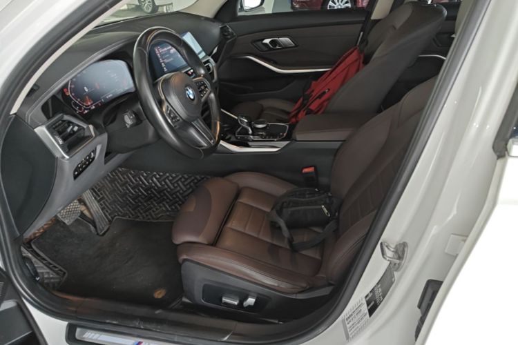 BMW 3 Series 2021 #15 BMW 3 Series 2021 immagine di auto #15