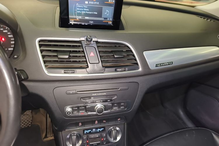 Audi Q3 2015 #17 Audi Q3 2015 car image #17