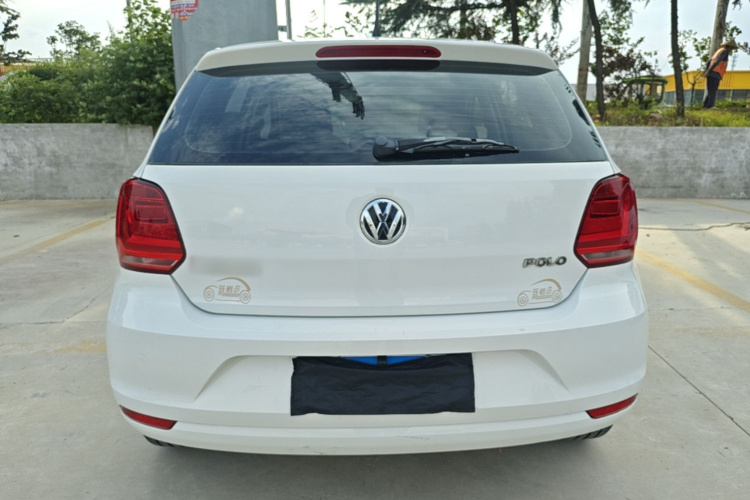 Volkswagen Polo 2015 #6 Volkswagen Polo 2015 car image #6