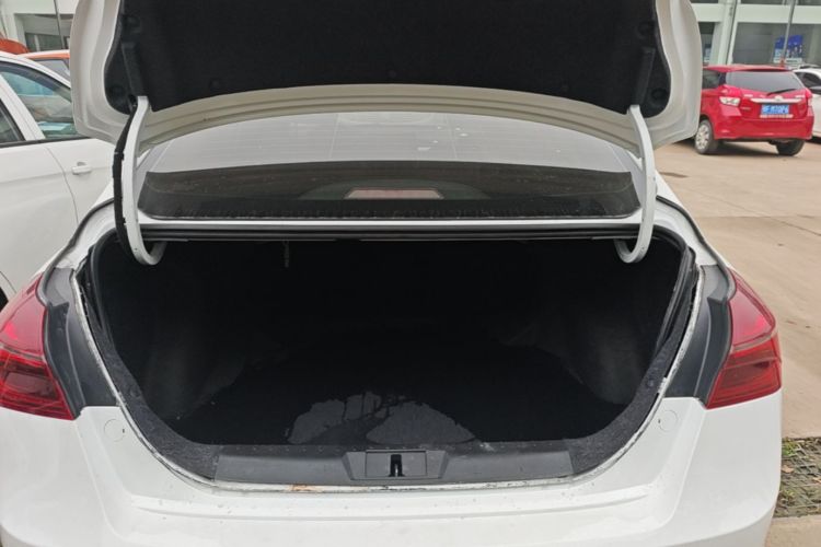 GEELY Emgrand 2020 #19 GEELY Emgrand 2020 car image #19