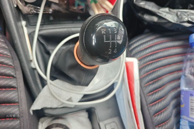 Volkswagen Santana 2022 car image #16