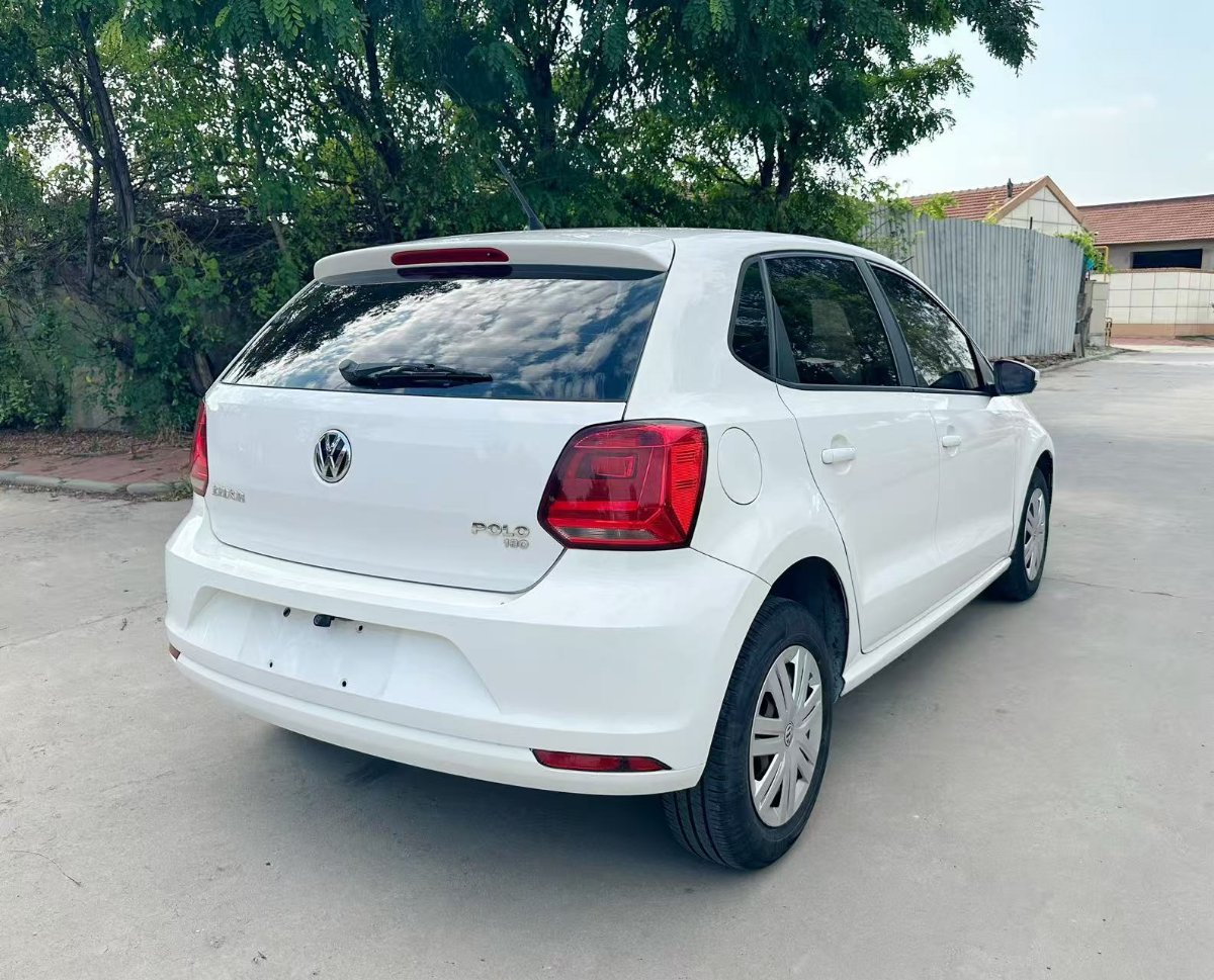 Volkswagen Polo 2018 car image #9