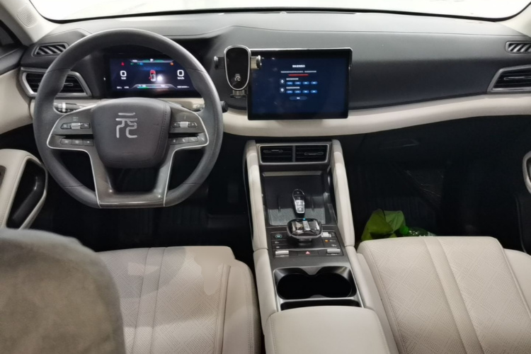 BYD YuanUP 2025 #10 BYD YuanUP 2025 car image #10
