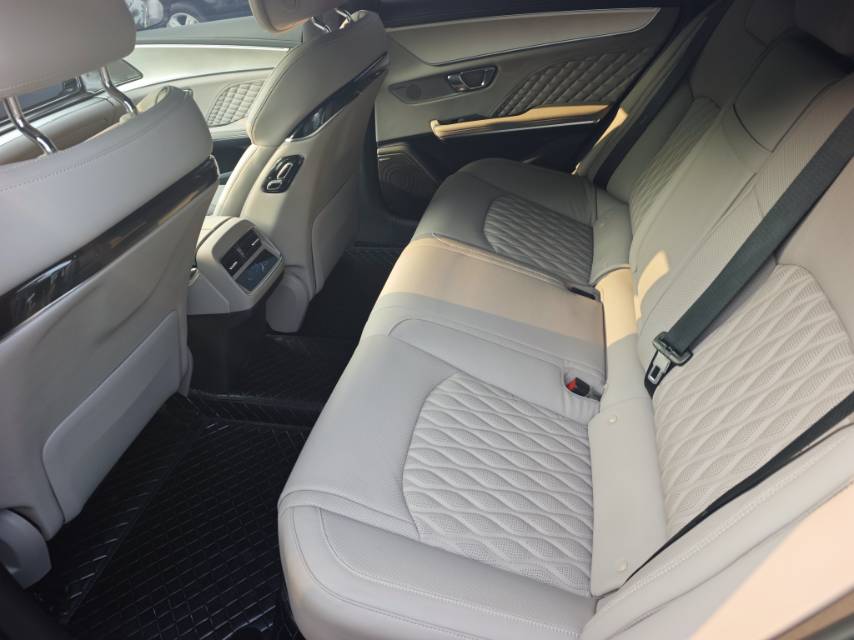 BYD Han 2024 car image #4
