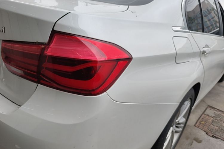 BMW 3 Series 2016 #8 BMW 3 Series 2016 car image #8