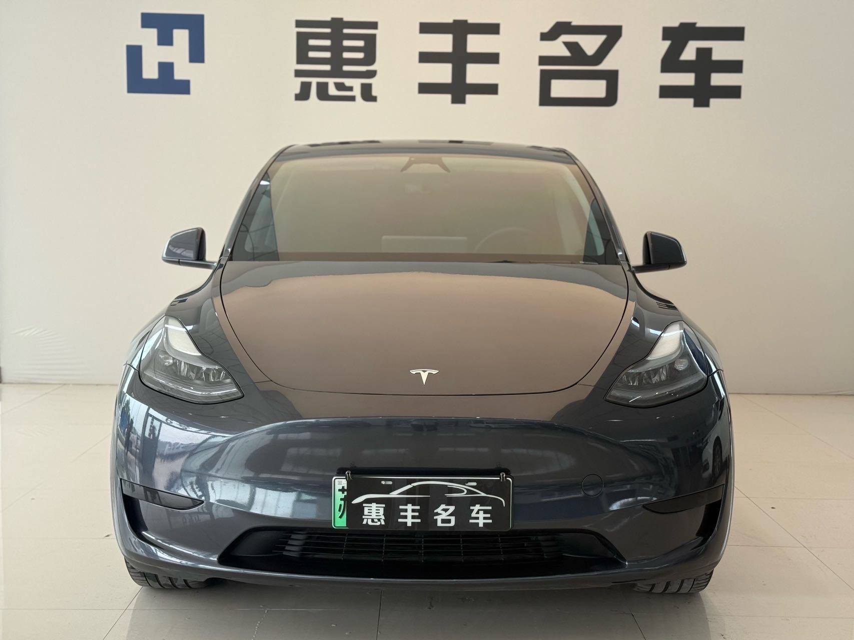 Tesla Model Y 2024 #2 Tesla Model Y 2024 car image #2