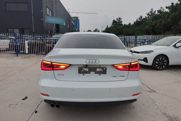 Audi A3 2016 car image #6