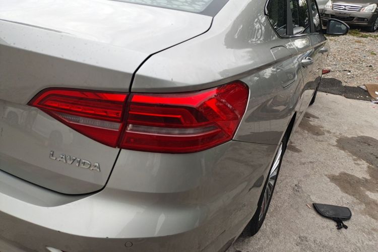 Volkswagen Lavida 2019 car image #8