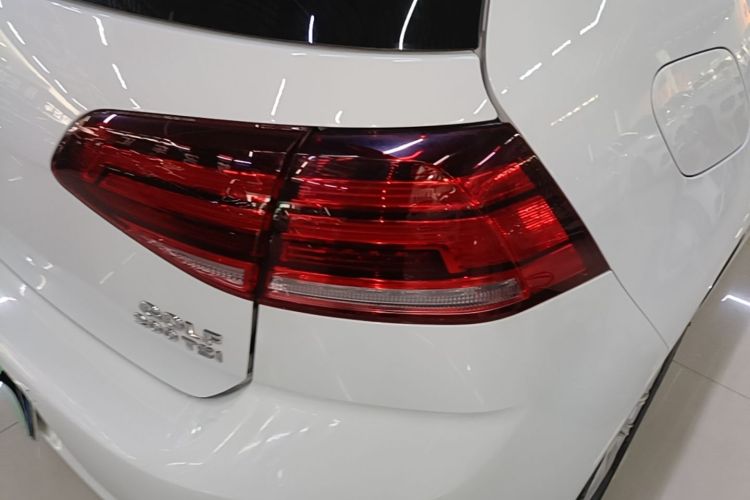 Volkswagen Golf 2019 #8 Volkswagen Golf 2019 car image #8