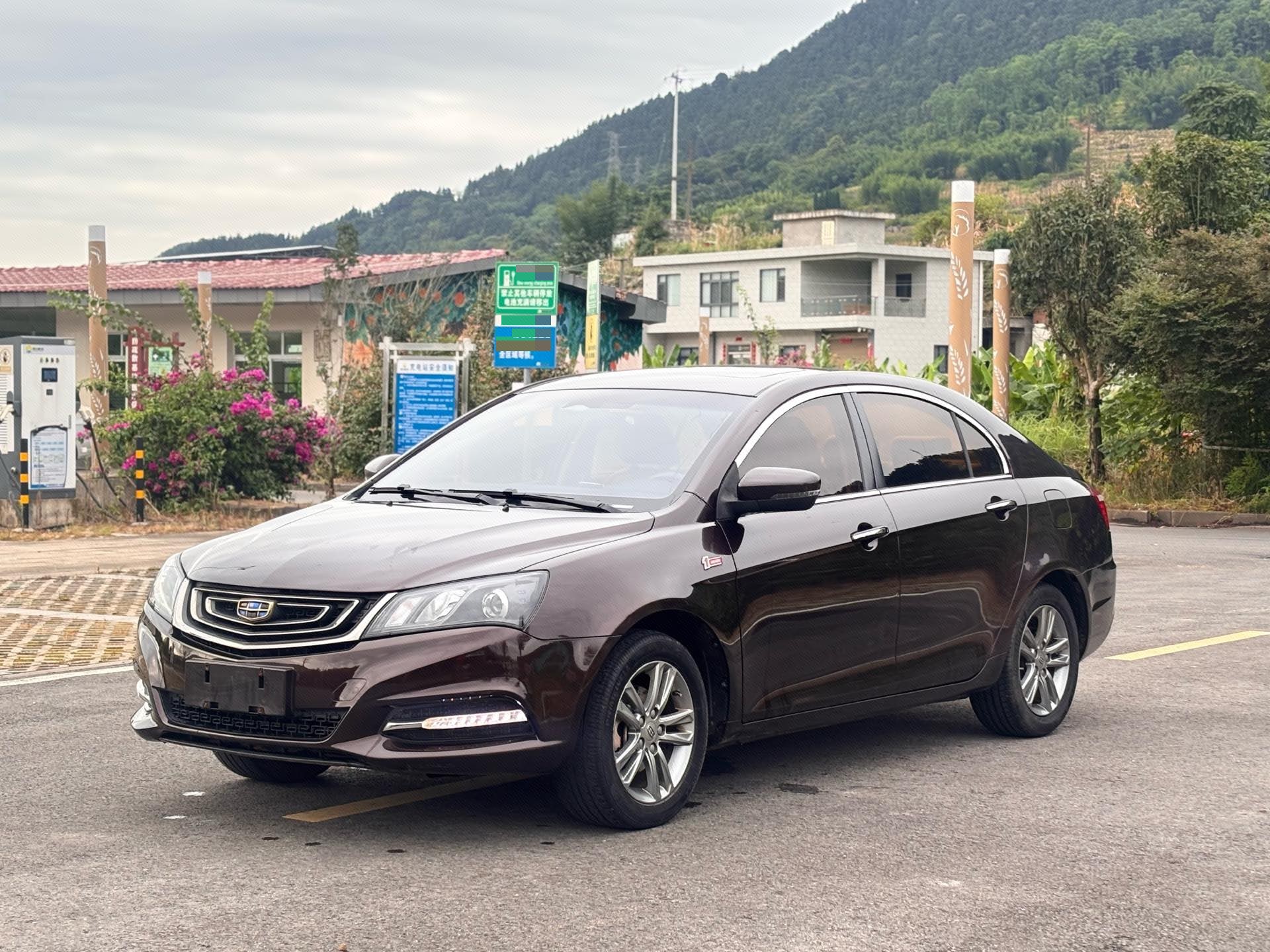GEELY Emgrand 2017 car image 