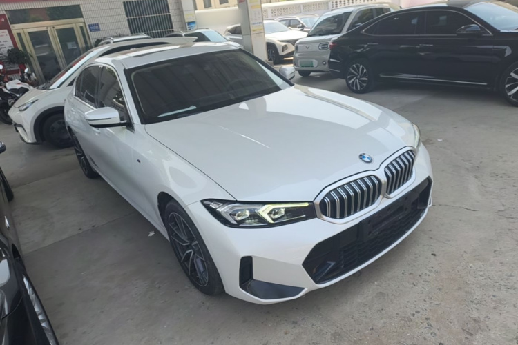 BMW 3 Series 2024 #4 BMW 3 Series 2024 car image #4