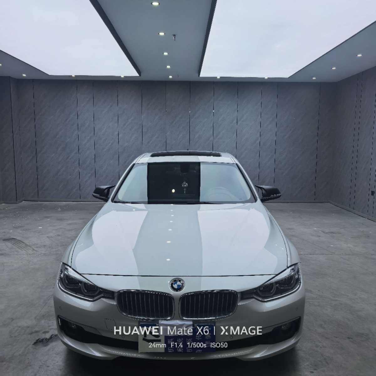 BMW 3 Series 2018 car image #2