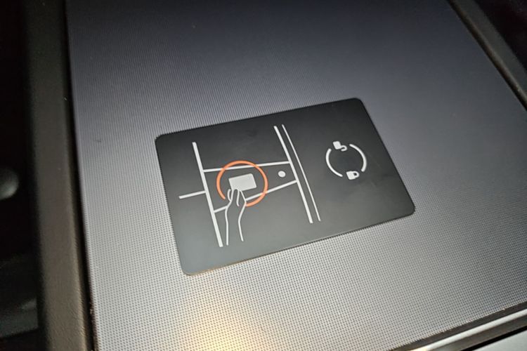 Tesla Model 3 2025 car image #14