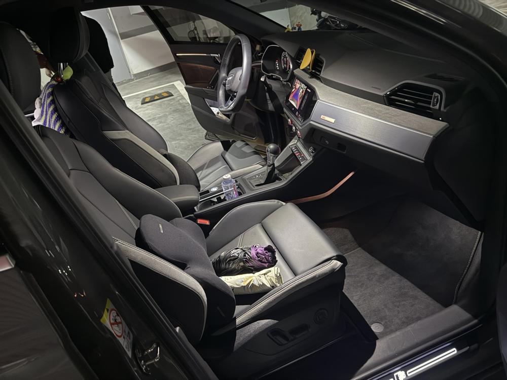 Audi Q3 2023 immagine di auto #13