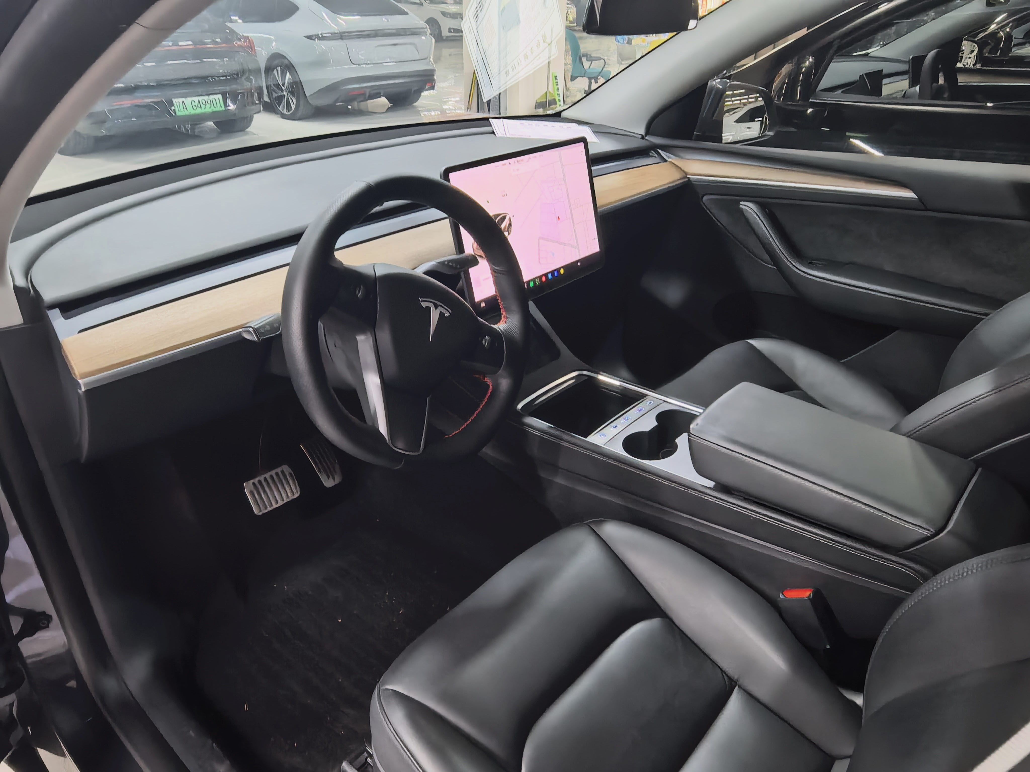 Tesla Model Y 2021 #5 Tesla Model Y 2021 car image #5