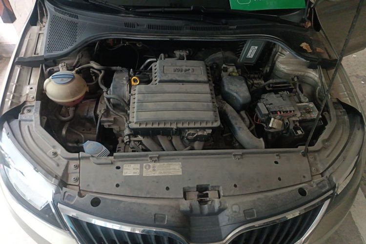 Skoda Rapid 2016 #22 Skoda Rapid 2016 car image #22