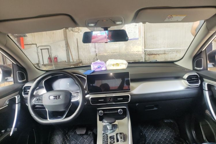 GEELY Coolray 2023 immagine di auto #11