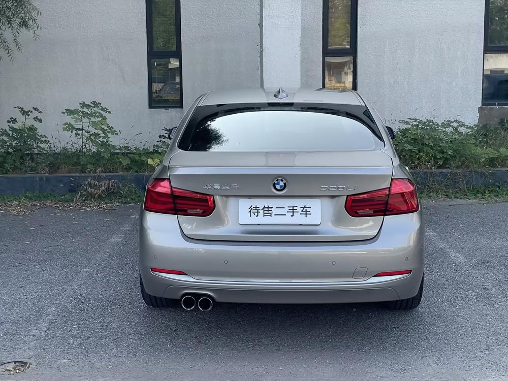 BMW 3 Series 2018 #4 BMW 3 Series 2018 car image #4