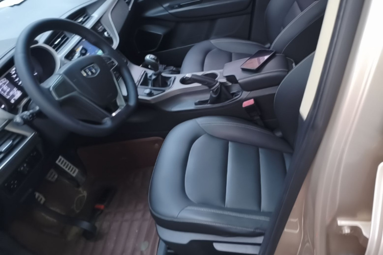 GEELY Emgrand GS 2017 car image #15