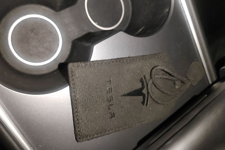Tesla Model 3 2023 car image #14