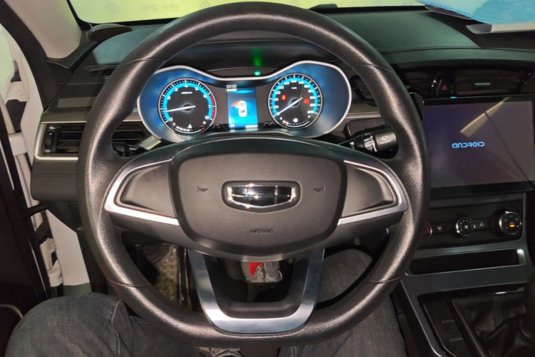GEELY Emgrand 2020 car image #11
