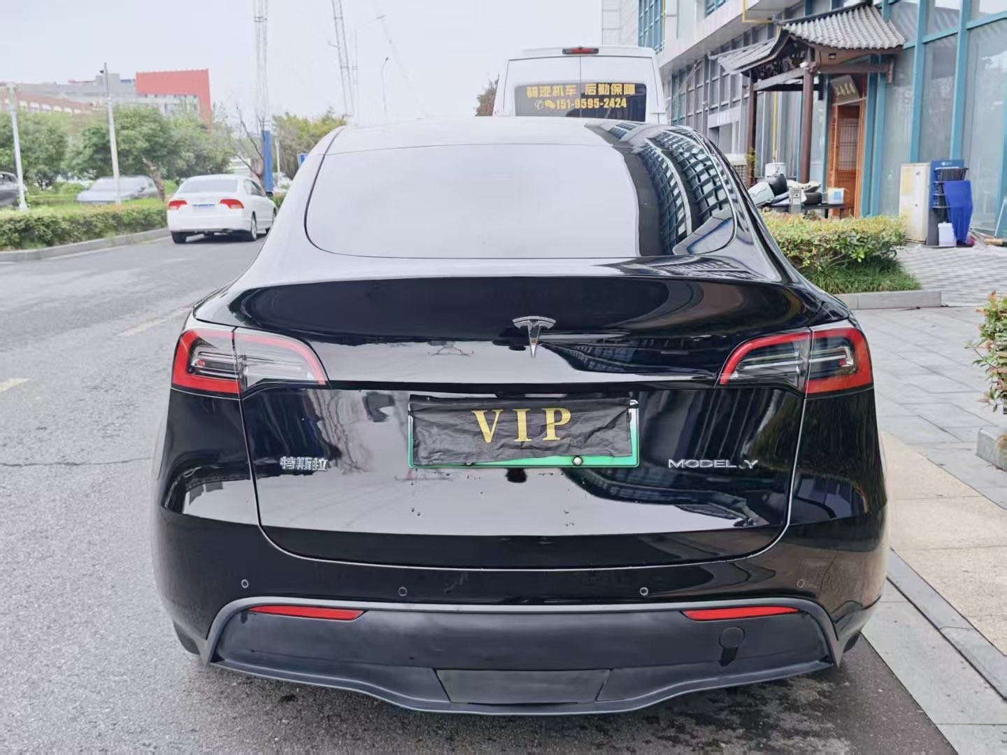 Tesla Model Y 2022 #3 Tesla Model Y 2022 car image #3