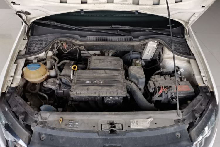 Volkswagen Polo 2018 car image #20