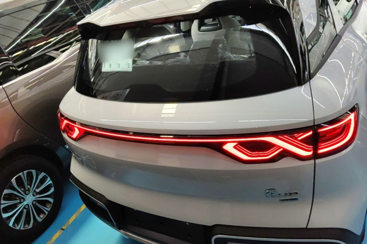 BYD YuanUP 2026 car image #6